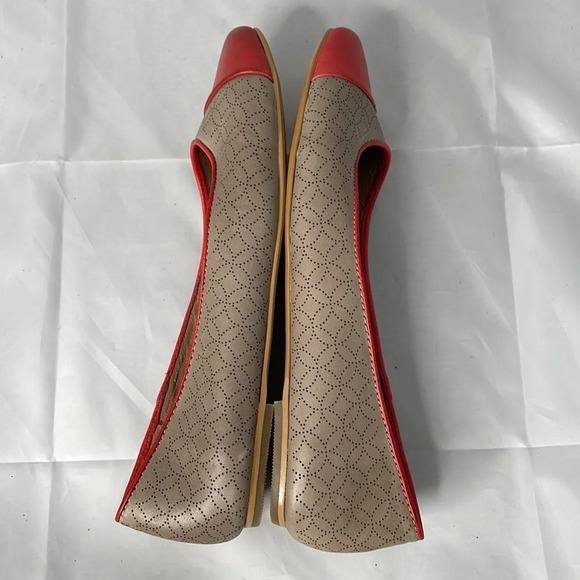 FOSSIL 2 Tone Leather Ballet Flats Coral Red Taupe  Grey Cap Toe Perforated 9 - Picture 6 of 11